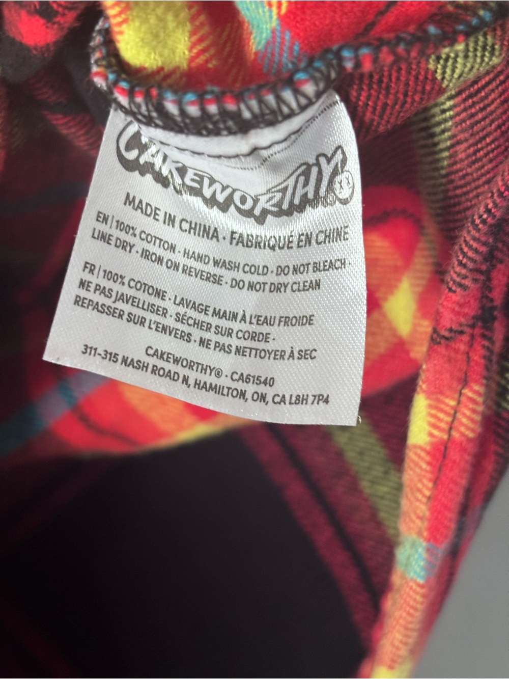 Cakeworthy Hocus Pocus Dani Flannel Unisex Weirdo Button Up Flannel Shirt Top - Picture 8 of 11